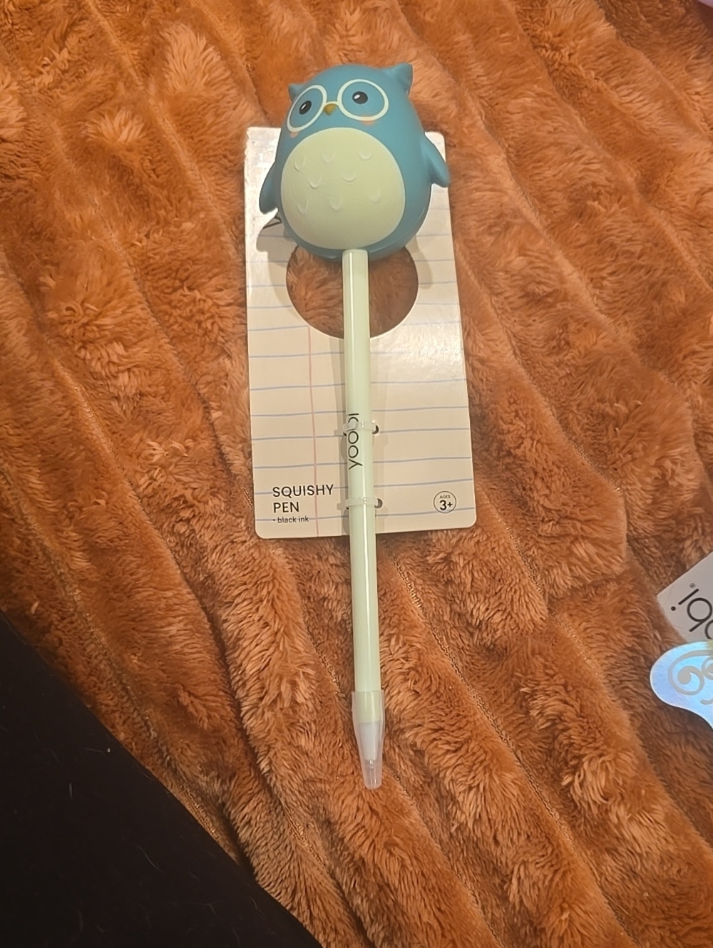 ❤️10/$10 New Blue Owl Squishy Pen